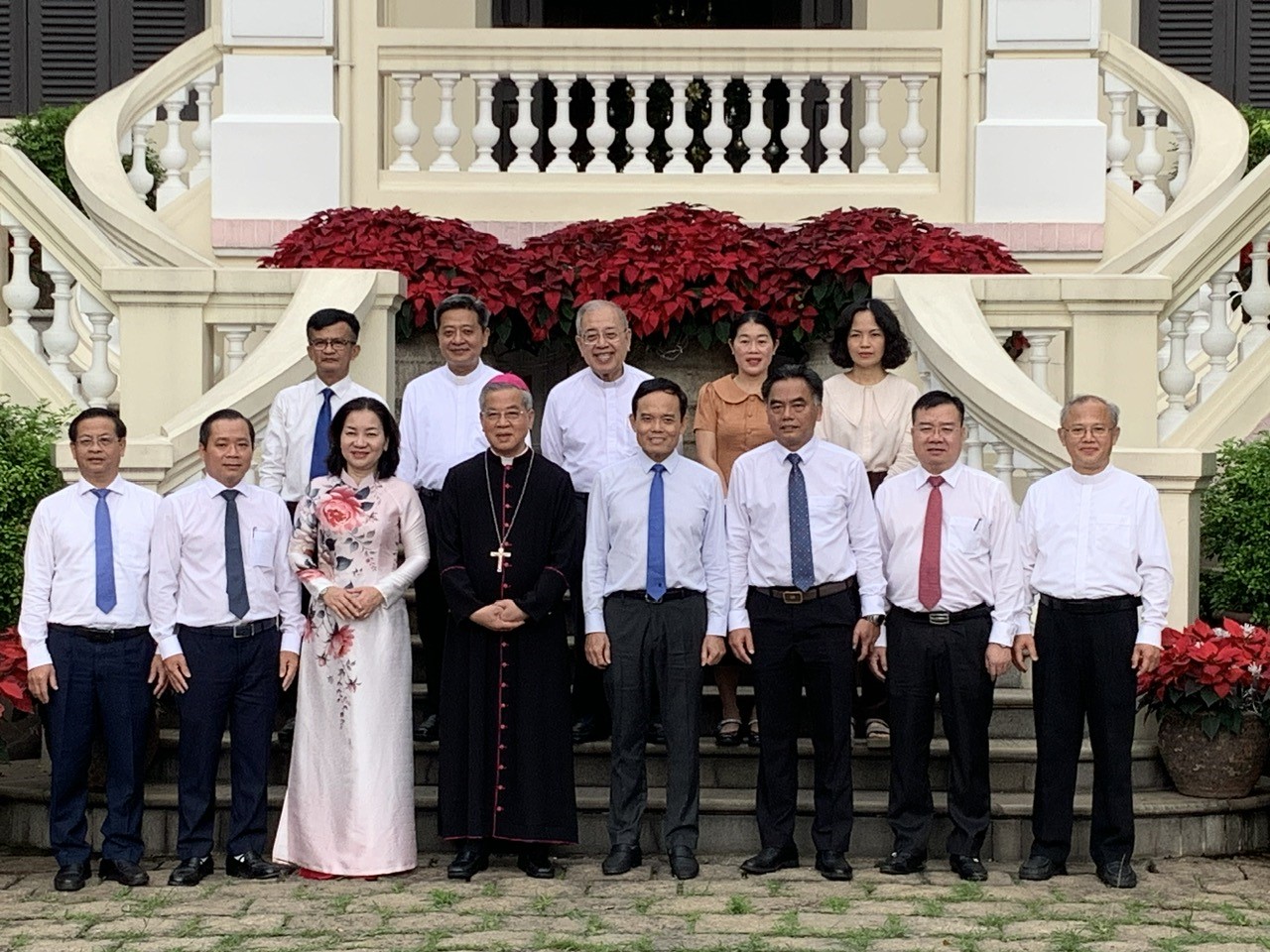 Lãnh đạo TPHCM chúc mừng Giáng Sinh 2025